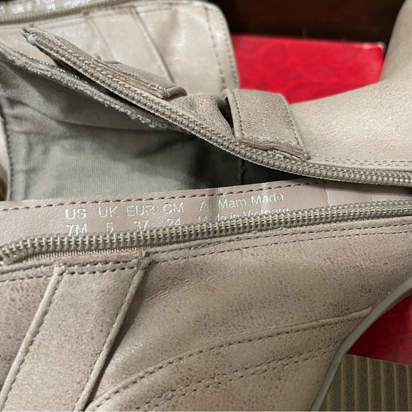 Carlos by Carlos Santana brown buckle Pipping Rose boots SIZE 7M - Picture 7 of 9